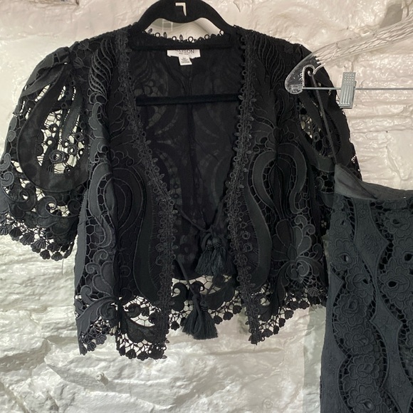 Allison Set. Tie front crop top with maxi skirt - Picture 3 of 7